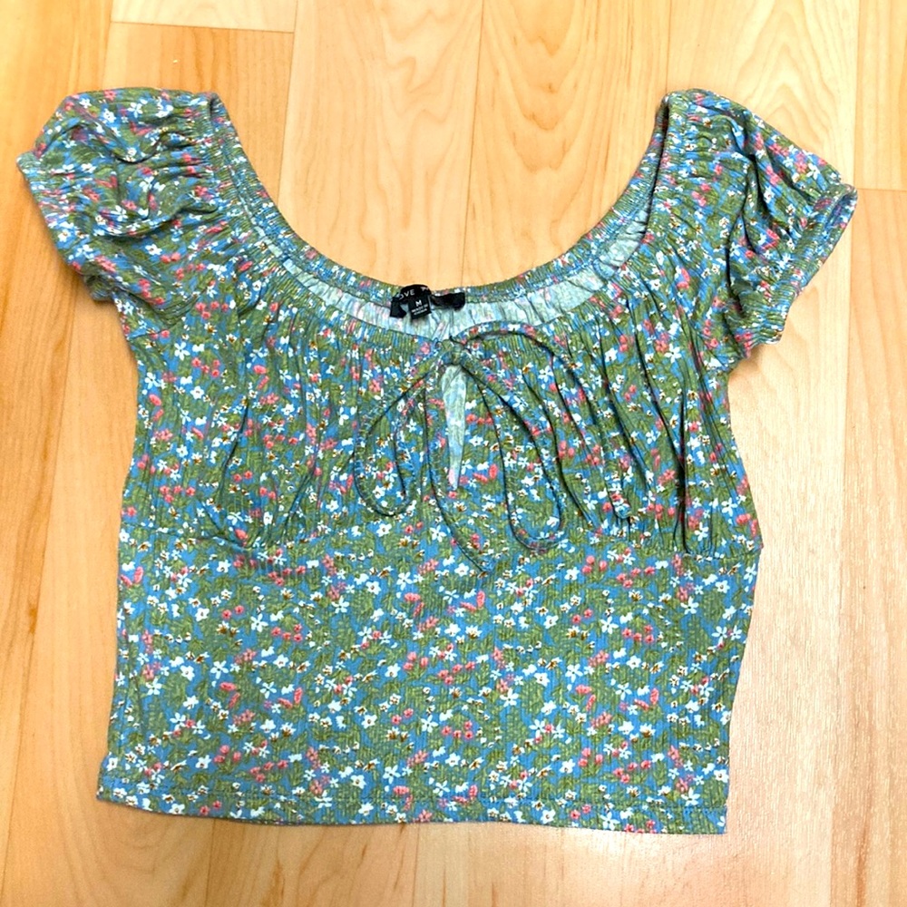 LOVE TREE ruched bust tie front shirt size medium